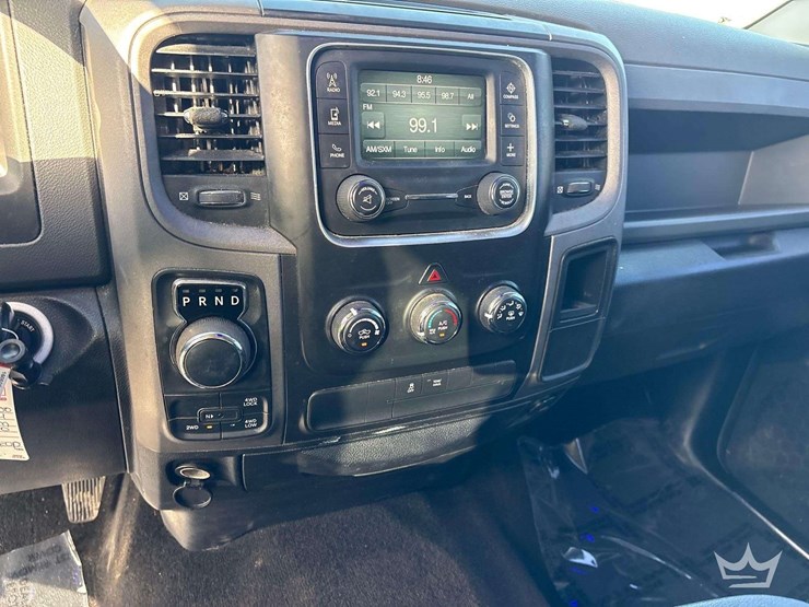 2014-dodge-1500-image-16