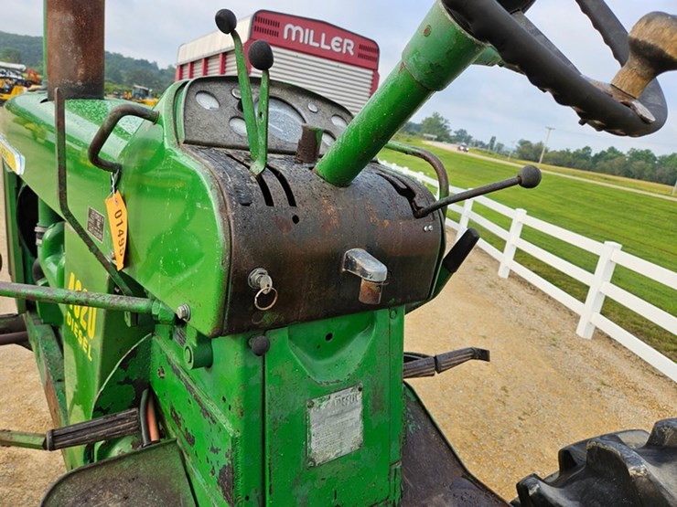 john-deere-4020-image-37