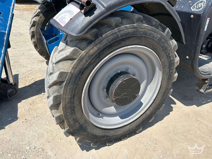 2019-genie-gth844-image-22