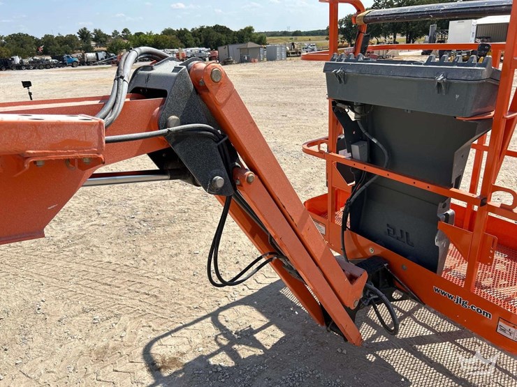 2016-jlg-e450aj-image-12