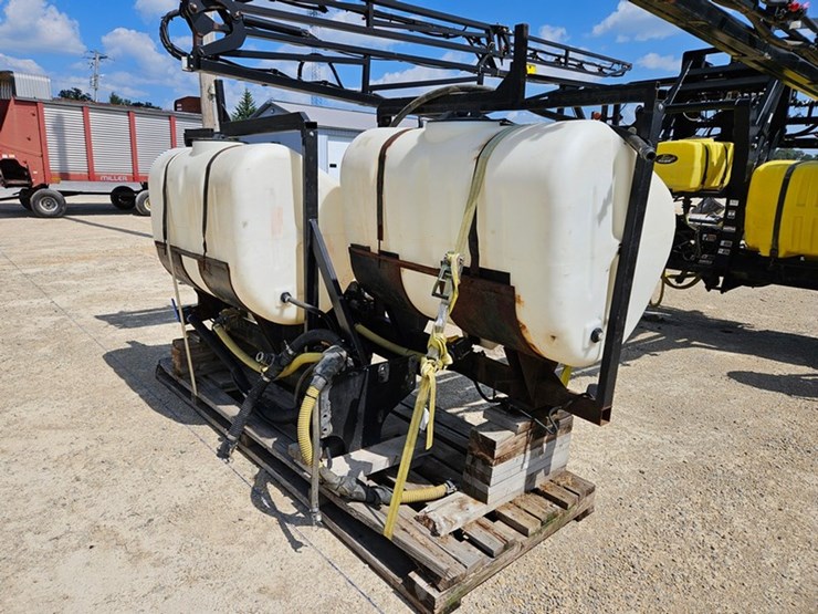 #13-•-pair-250-gallon-saddle-tanks-image-5