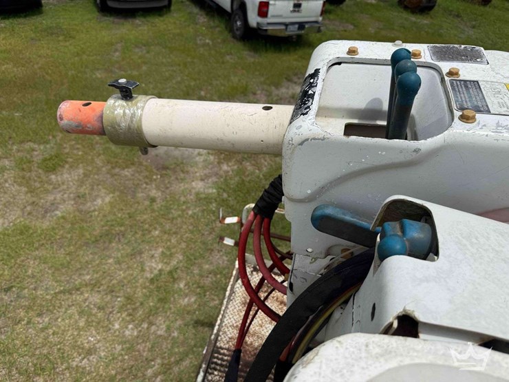 2009-international-durastar-4400-image-25