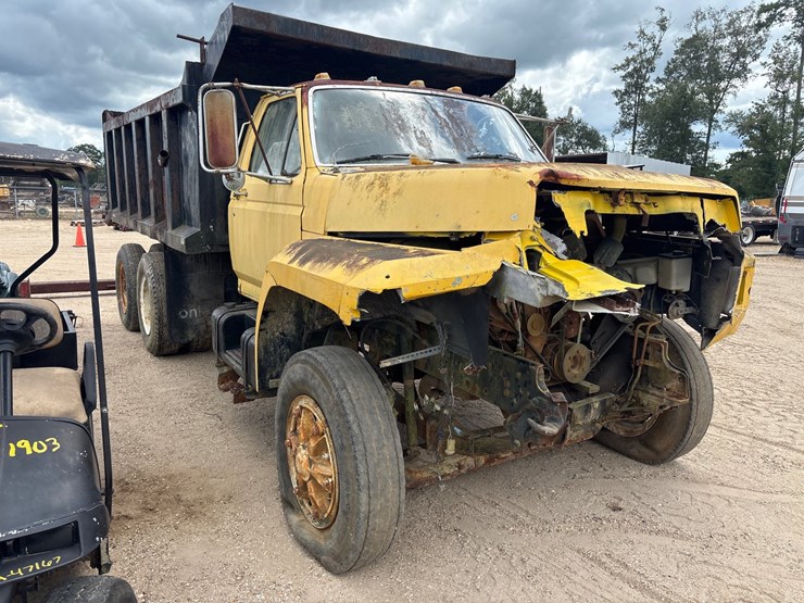 ford-f800-image-2
