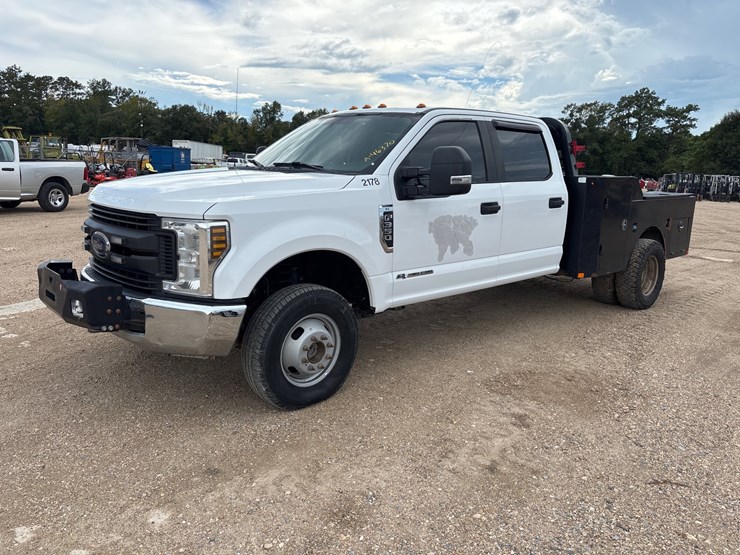 2019-ford-f350-image-1