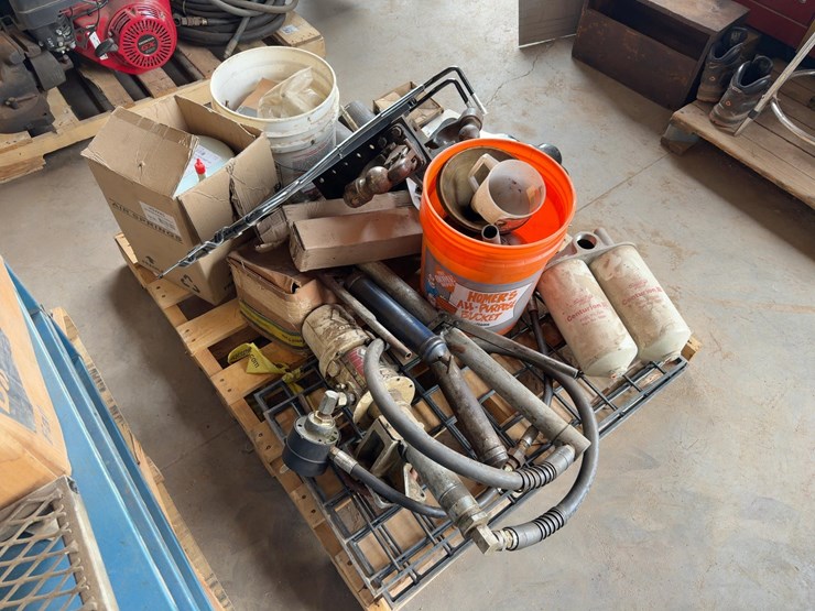 assorted-truck-and-equipment-parts-image-2