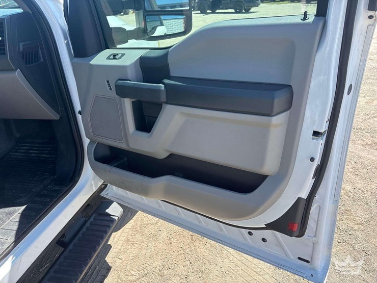 2017-ford-f250-image-21