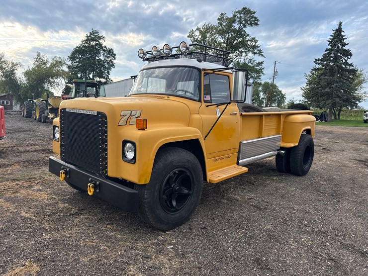 #760-•-1972-international-harvester-custom-truck-image-1