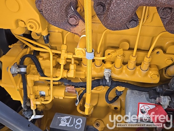 2014-deere-310k-ep-image-42