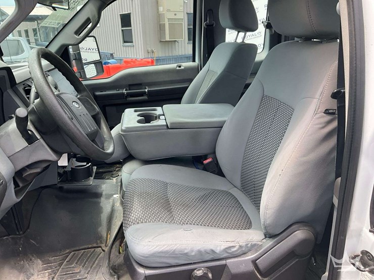 2016-ford-f350-image-19