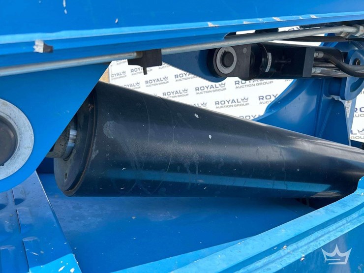 2019-genie-gth844-image-20