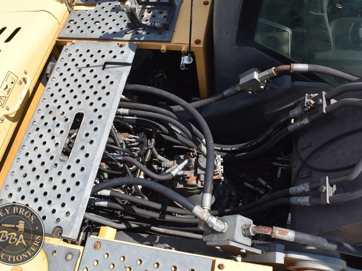 2008-volvo-ec240cl-image-38