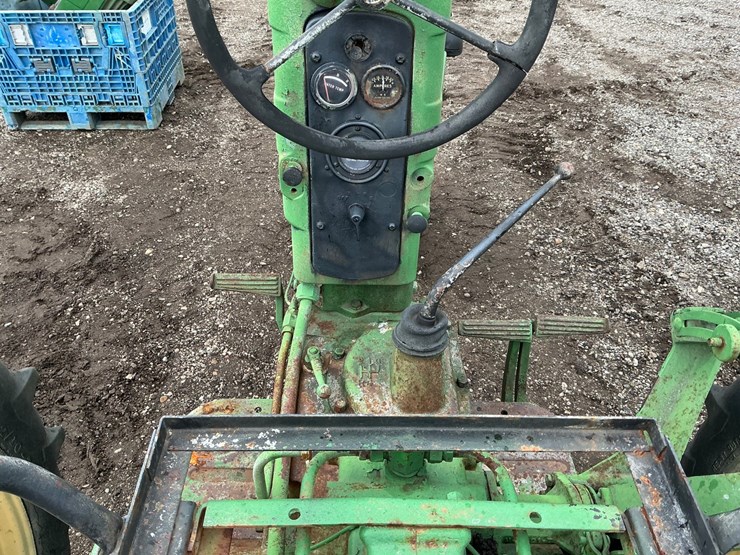 1953-john-deere-40-image-13
