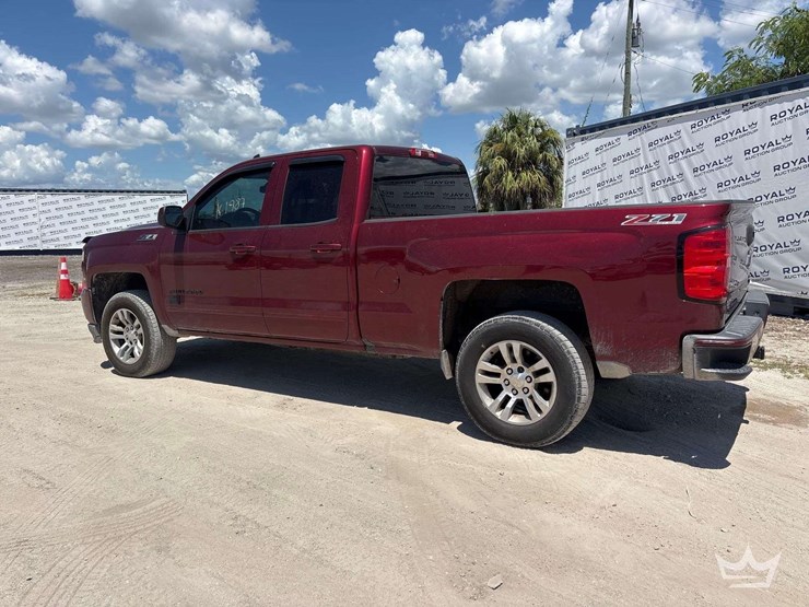 2016-chevrolet-1500-image-4