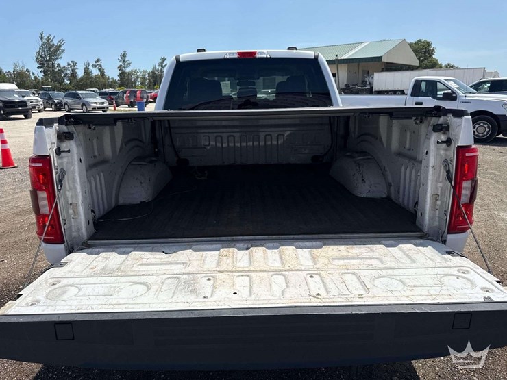 2021-ford-f150-image-13