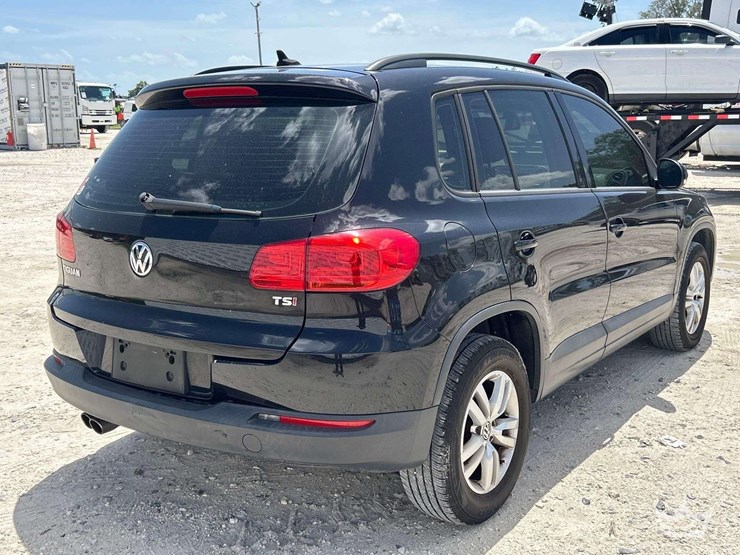 2017-volkswagen-tiguan-image-3