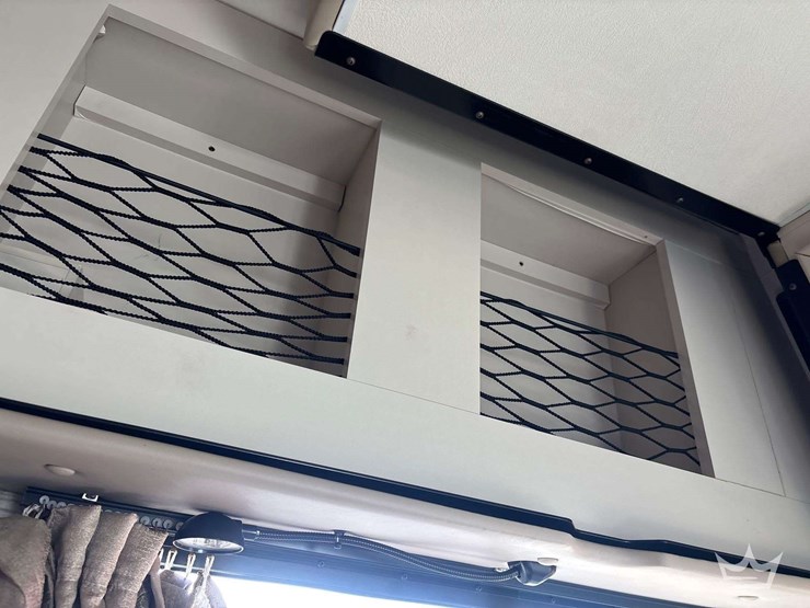 2020-ford-f53-thor-ace-32.3-33.5ft-class-a-motorhome-image-19