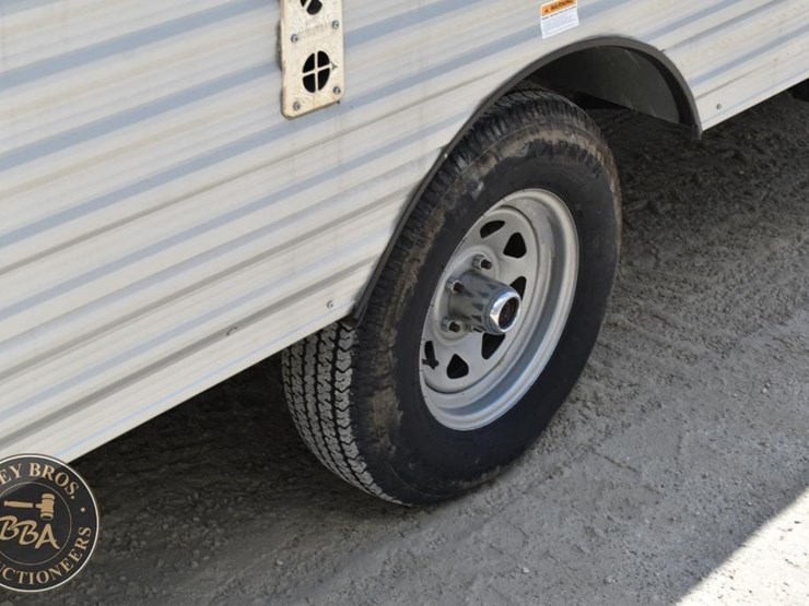 2019-keystone-rv-co-springdale-2200bh-46282-image-17