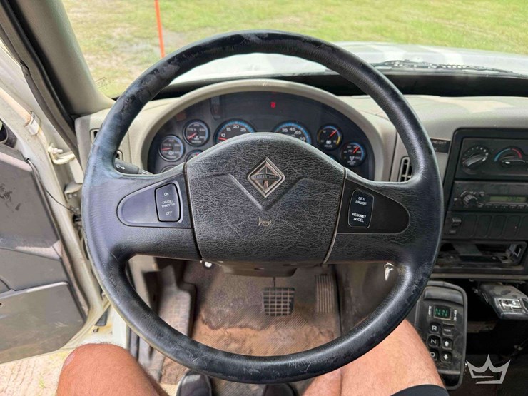 2009-international-durastar-4400-image-54