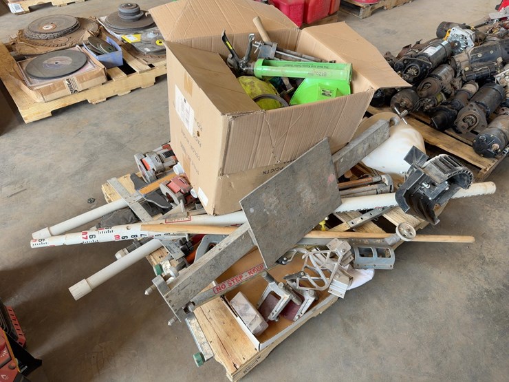 quantity-of-tripods-image-3