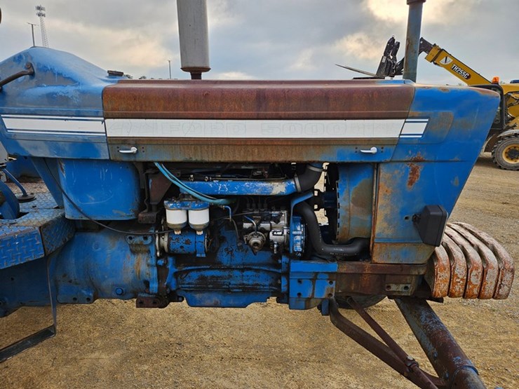 ford-5000-image-12