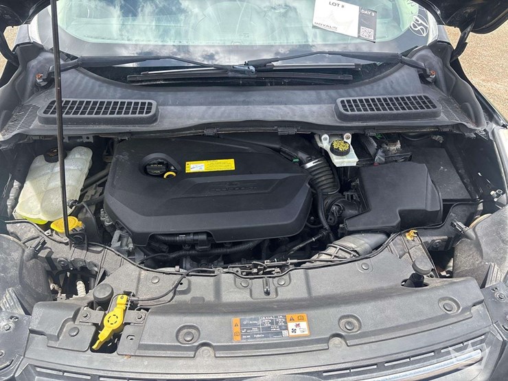 2015-ford-escape-image-7