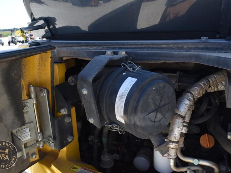komatsu-pc45mr-5-image-39