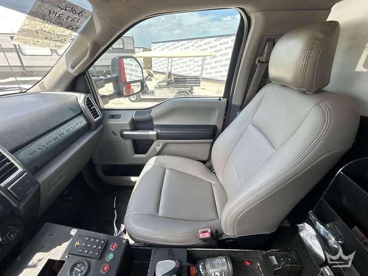2017-ford-f550-image-46