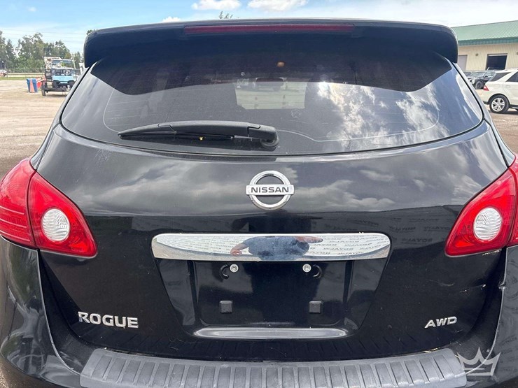 2013-nissan-rogue-image-20