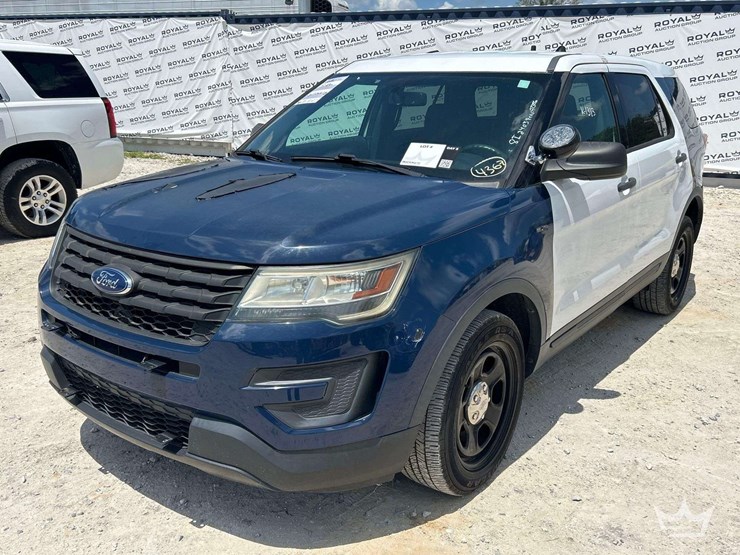 2018-ford-explorer-image-1