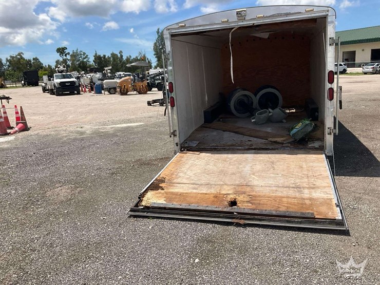 2006-haulmark-24ft.-enclosed-cargo-t/a-trailer-image-13