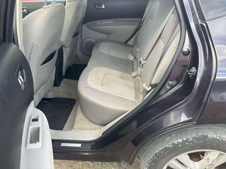 2012-nissan-rogue-image-19