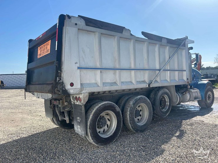 1999-peterbilt-357-image-4