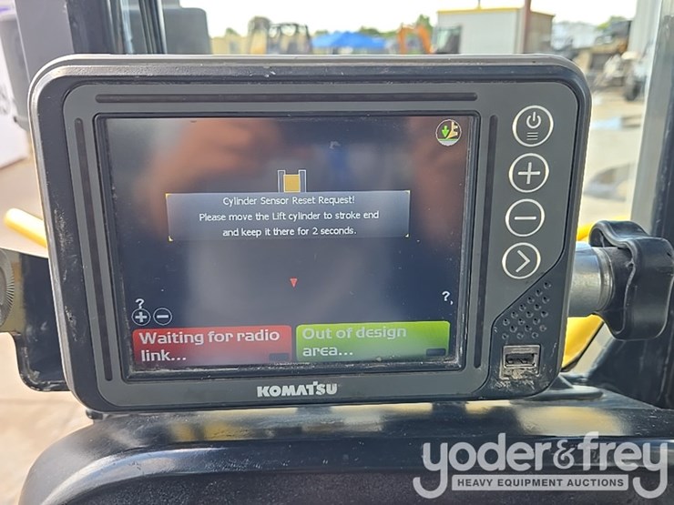 2018-komatsu-d61exi-24-image-63