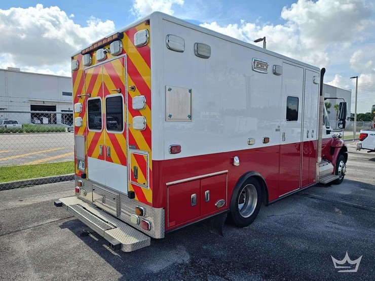 2011-international-durastar-4300-image-3
