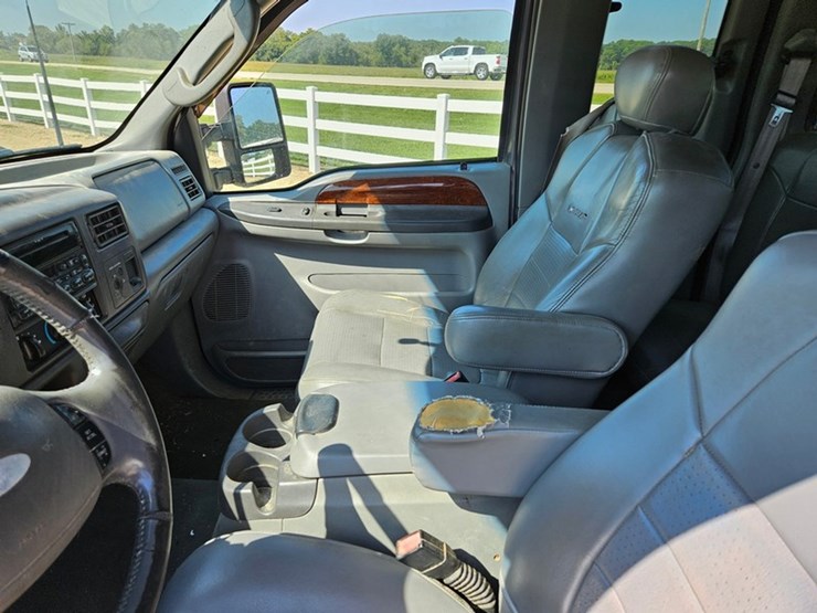 2003-ford-f350-image-34