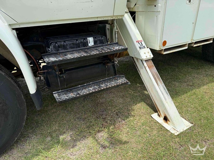 2009-international-durastar-4400-image-45