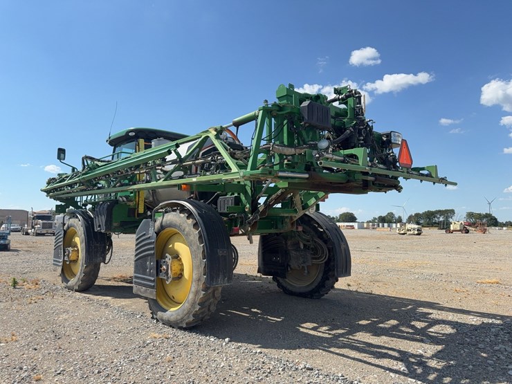 2016-john-deere-r4038-image-4