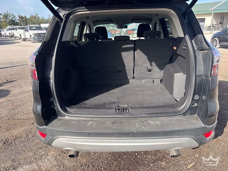 2017-ford-escape-image-24