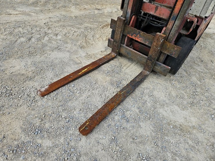 #38-•-nissan-5000-single-stage-fork-lift-image-10