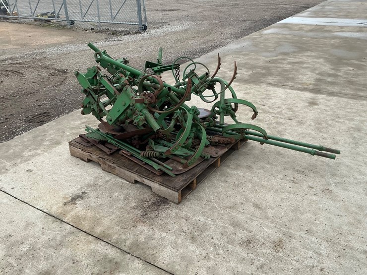 john-deere-40-image-3