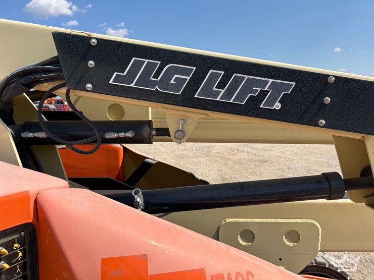2016-jlg-e450aj-image-10