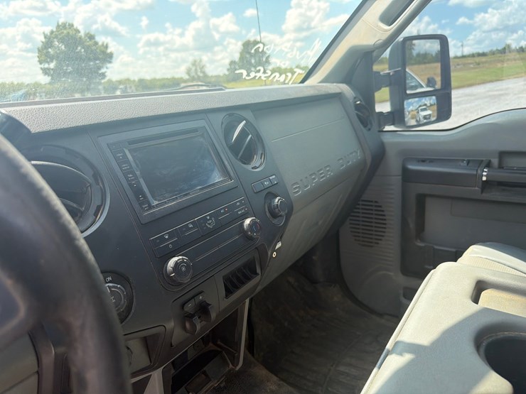 2016-ford-f250-xl-image-14