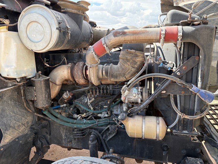 1993-mack-ch613-image-12