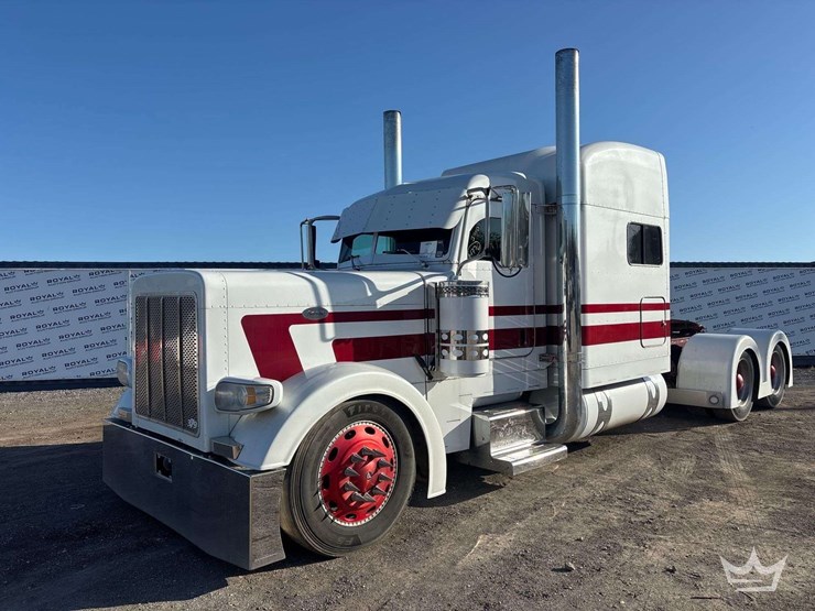 2005-peterbilt-379-image-1
