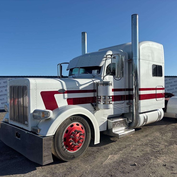 2005 PETERBILT 379
