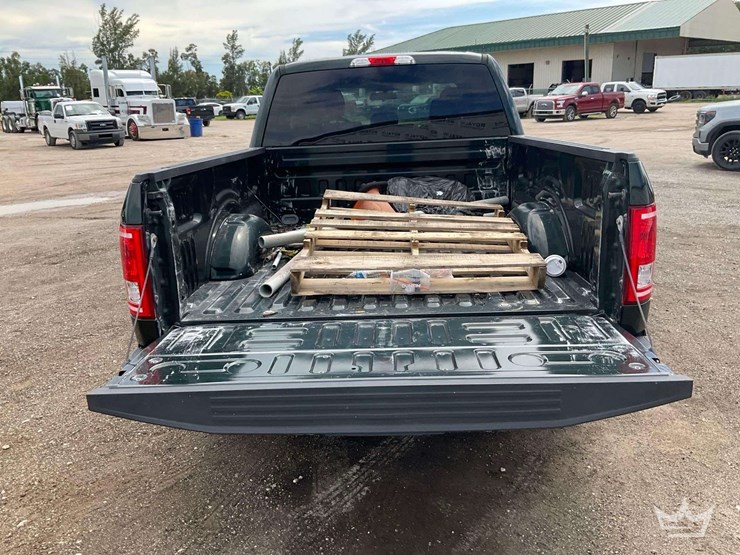 2017-ford-f150-image-30