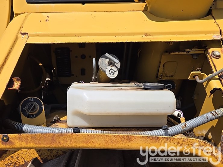 2007-caterpillar-d6n-xl-image-26