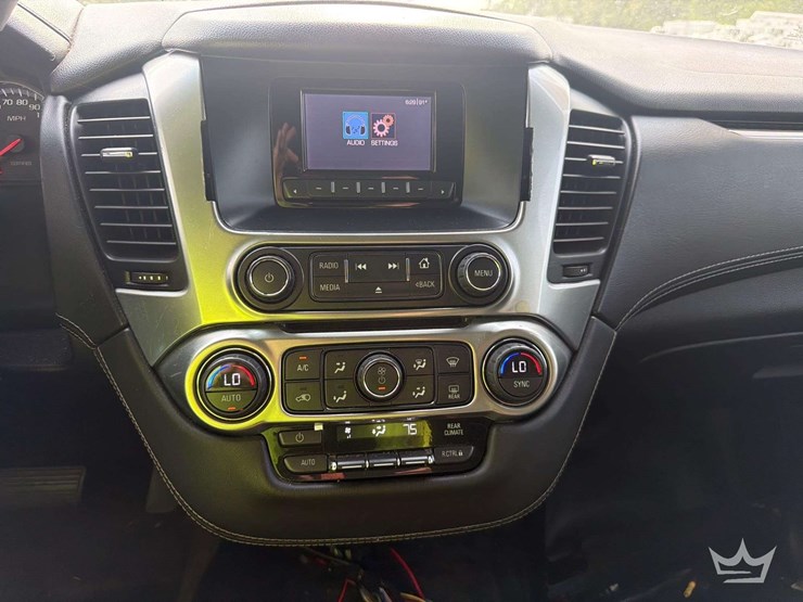 2015-chevrolet-tahoe-image-13