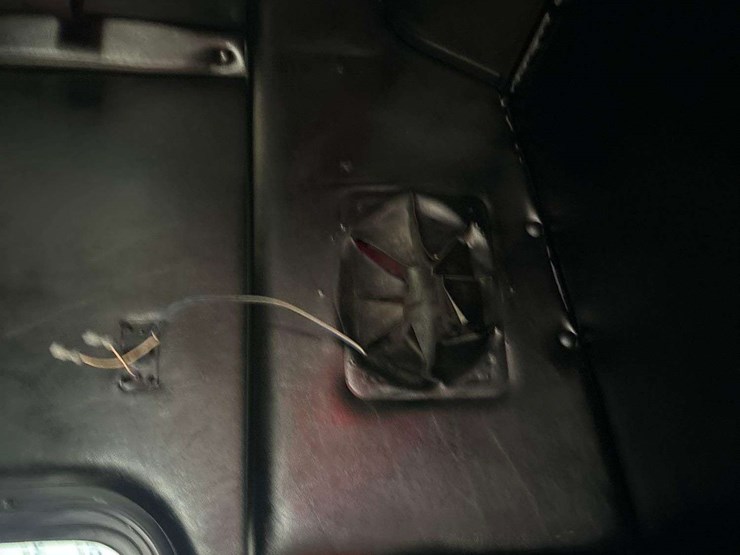 2014-ford-e350-image-21