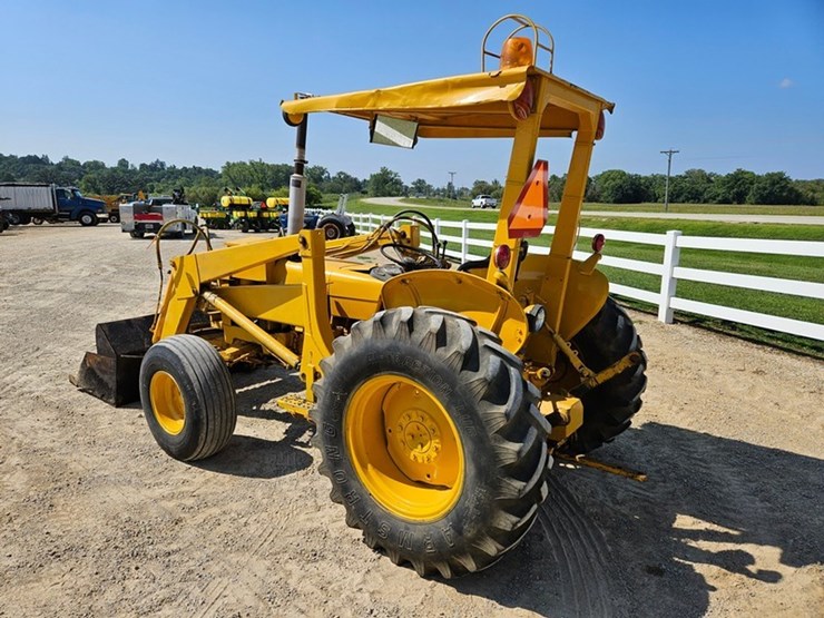 john-deere-301-image-3